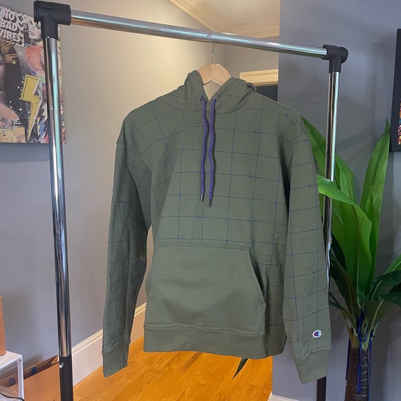 Champion Hoodie -Size: Men’s Large -  Dark green and purple - Picture 1 of 3
